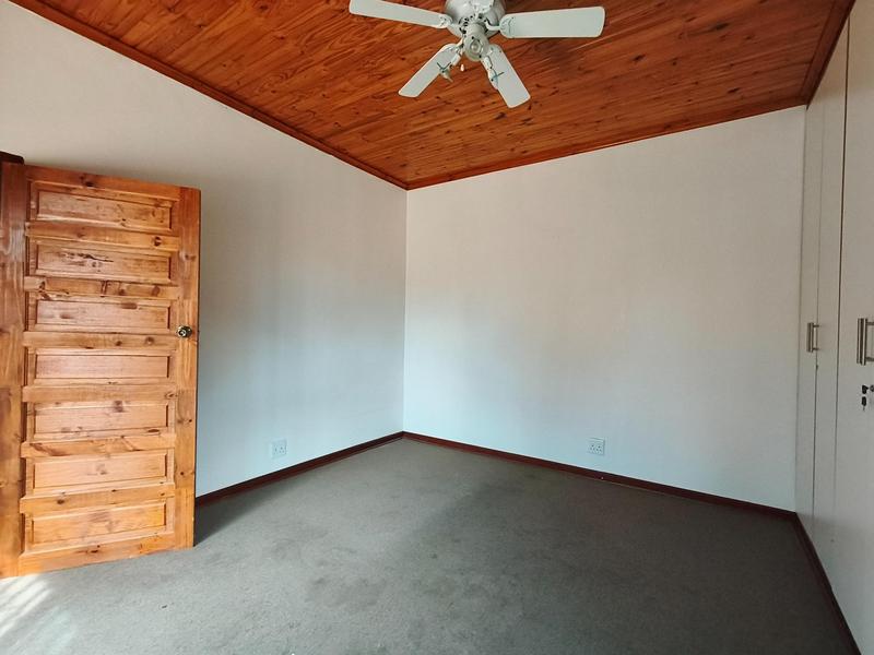 5 Bedroom Property for Sale in Oatlands North Eastern Cape